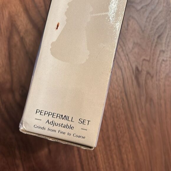 NEW Vintage Mr. Dudley Rockville Salt & Peppermill Set - Picture 9 of 12